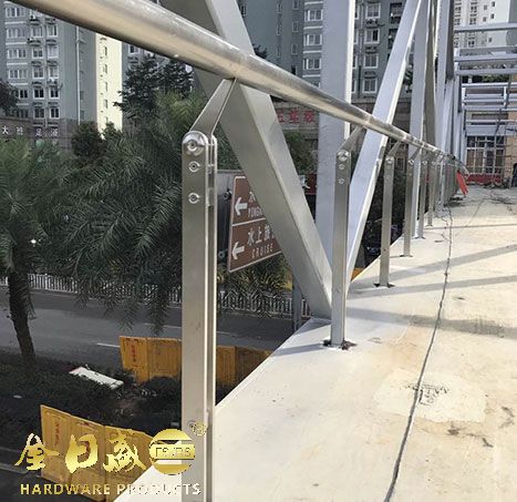 公路天桥护栏